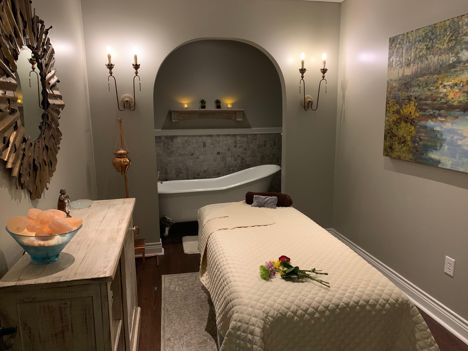 Woodhouse Spa - Golden nail photo 1