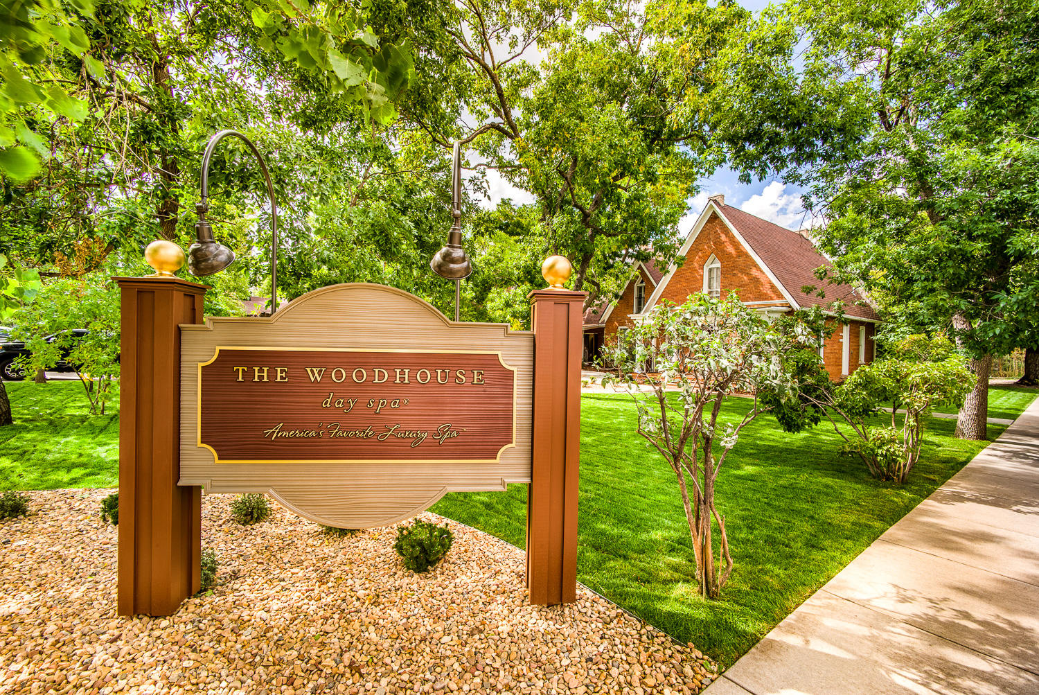 Woodhouse Spa - Golden nail photo 2